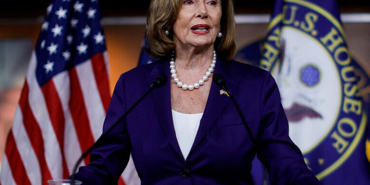 “낸시 어딨어”… 미국 중간선거 앞두고 하원의장 남편 피습