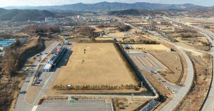 임실군, 국제양궁장 전지훈련센터 착공 앞두고 벤치마킹 나서 :: 공감언론 뉴시스통신사 ::