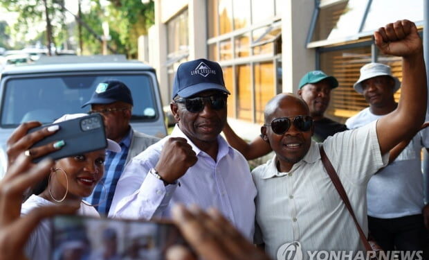 레소토 총선서 백만장자 정치신인 정당 승리