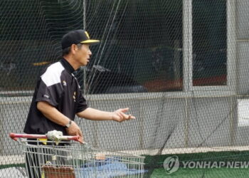 고침 스포츠김성근 전 감독 소프트뱅크 3군 이끌고 KB…