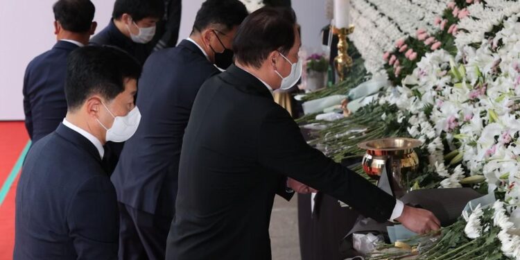 [이태원 참사] 경제계도 조문…추모 이어가(종합) – 매일경제