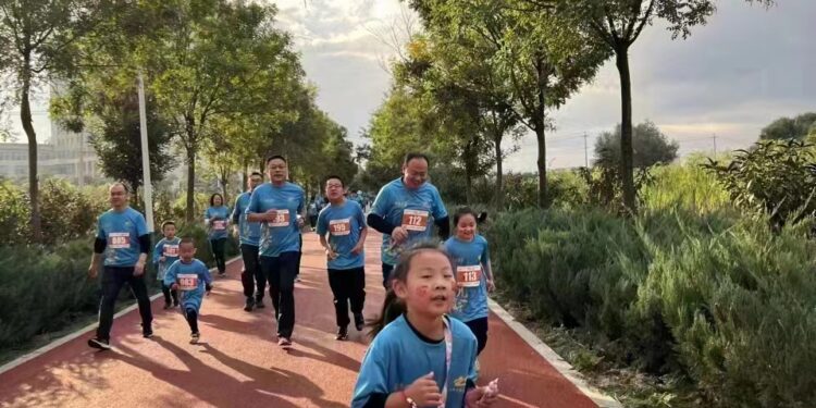 [차이나 트렌드] 中 산시성, 국경절 연휴에 더 뜨거운 ‘가족 스포츠’ 열풍