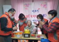 분평동지역사회보장협, 독거노인 생신상 차려드리기 실시 < 서원구 < 지역소식 < 기사본문