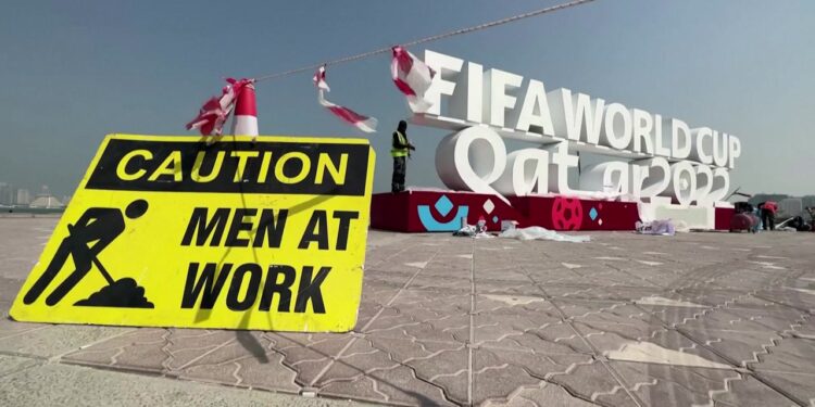 [국제]월드컵 앞둔 카타르, 인명 사고 계속…교황 “많은 노동 비인간적”