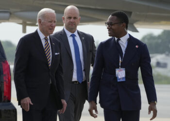 미 “중국이 북 억제 못하면 동북아 미군 증강”…정상회담 앞 압박