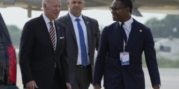 미 “중국이 북 억제 못하면 동북아 미군 증강”…정상회담 앞 압박