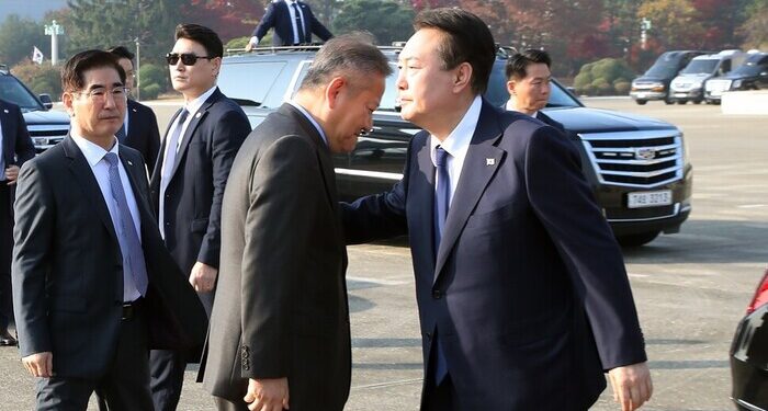 이상민 “폼나게 사표” 발언에 야당 “부끄러움 모르나” – 한겨레