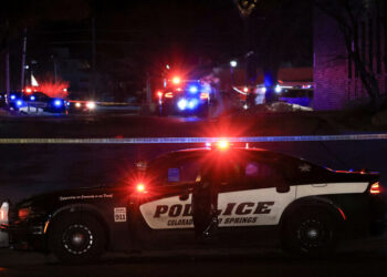 미국 성소수자 클럽에 총격…최소 5명 숨지고 18명 다쳐