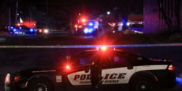 미국 성소수자 클럽에 총격…최소 5명 숨지고 18명 다쳐