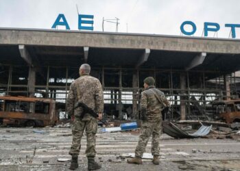 미 군부 주도로 우크라이나 평화협상 띄우기