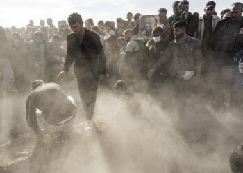 쿠르드족 반격인가…튀르키예 국경 로켓 공격 2명 사망