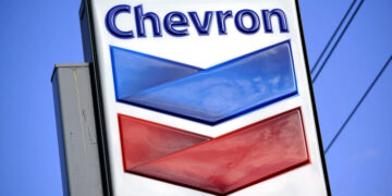 미, 제재 대상 베네수엘라에서 셰브런 석유 채굴 허가