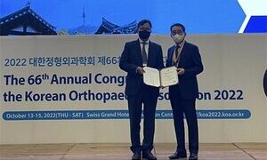 김명선 전남대 교수 대한정형외과 국제학술대회서 학술상 2관왕 < 동정 < 사람과 사람 < 기사본문