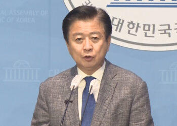 검찰, ‘뇌물·정치자금’ 노웅래 전 보좌관 소환