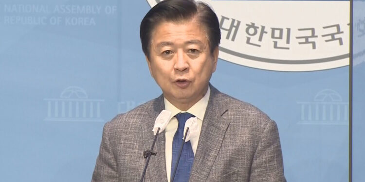 검찰, ‘뇌물·정치자금’ 노웅래 전 보좌관 소환