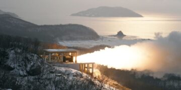 국무부, 북한 고체 엔진실험에 “국제사회, 북한에 책임 묻는 일 도와야”…일본 안보 문서 개정엔 “환영∙협력 기대”