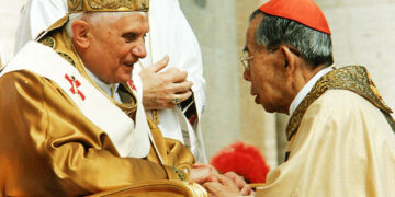 “세계평화 증진” “훌륭한 신학자 잃어”…베네딕토 16세 애도물결