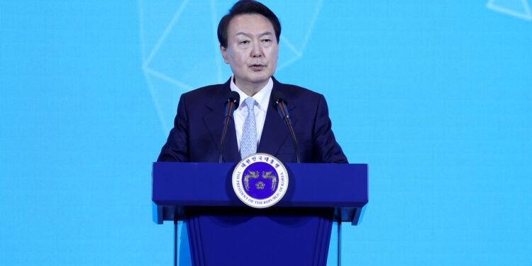 윤 대통령 지지율 32%…30%선 회복 [NBS] : 정치일반 : 정치 : 뉴스 – 한겨레