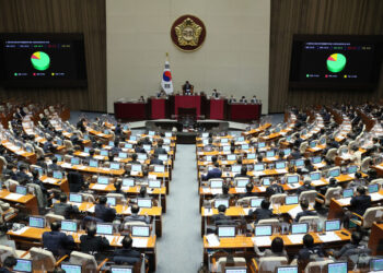 [속보] 내년도 예산안 본회의 통과…638조7천억원 : 국회·정당 : 정치 : 뉴스 – 한겨레