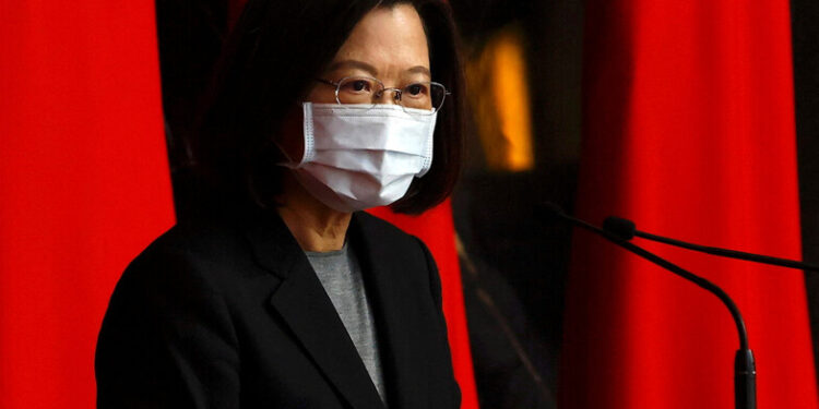 대만, 군복무기간 4개월서 1년으로 연장 – 한겨레