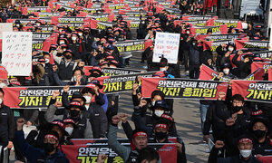 화물차주에 ‘업무개시명령’ 반대 46.5% vs 찬성 44.2%  < 정치 < 장슬기 기자