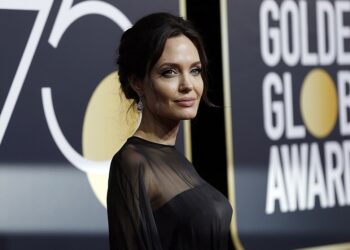 앤절리나 졸리 “난민 특사 그만두겠다”…유엔에 환멸 느꼈나?