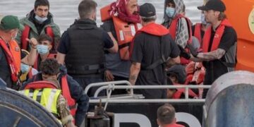 유엔난민기구 영르완다 난민 이송사업 국제협약에 배치