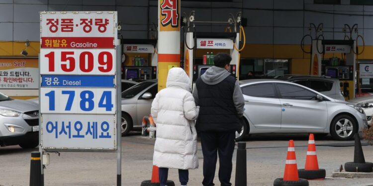 국제유가 3% 급락…긴축 우려 속 强달러 여파 – 조선비즈 – 조선비즈