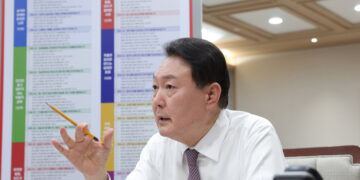 ‘윤석열식 정치’ 8개월, 적응 되셨습니까