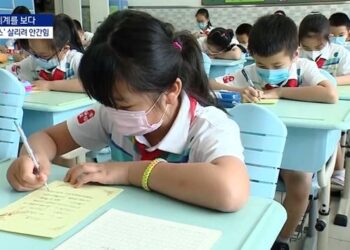 [세계를 보다]“중국 인구 꺾였다”…새판 짜는 세계경제