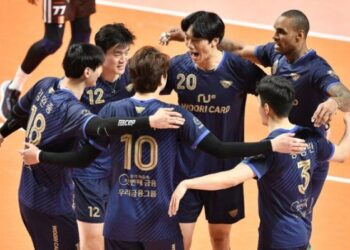 우리카드, OK금융 꺾고 3위 도약…인삼공사, 셧아웃 승리 – 동아일보