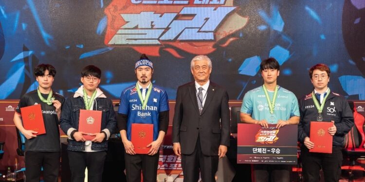 ‘무릎’ 앞세운 한국, 국회의장배 e스포츠 대회서 일본 꺾고 우승