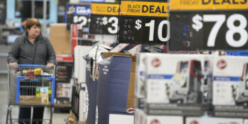 재직자는 5.5%, 이직자는 7.7%…미, 임금인상 ‘25년 만에 최고’