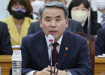 北, 南 국방장관 조롱…"쓰다버린 파철같은 병기 휘둘러" – YTN