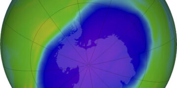 구멍난 오존층이 메워지고 있다…모처럼 지구에 희소식