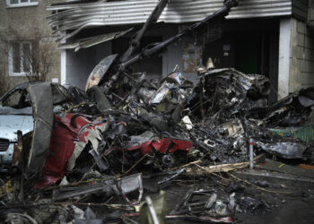 우크라 내무 장·차관, 헬기 추락으로 숨져