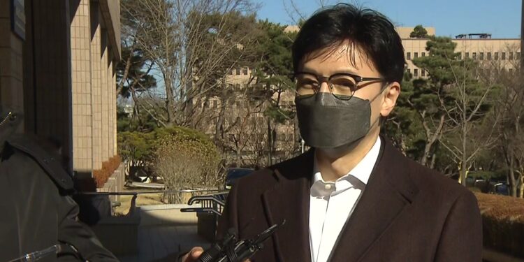 [정치][나이트포커스] 野, 이재명 반복 소환 질타…한동훈 “이재명 혐의 많은 게 검찰 탓?”