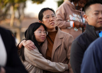 LA 총기난사 11명 희생…시민 2명이 추가범행 막아