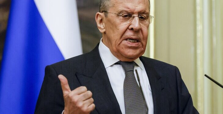 러, 미 핵무기 한국 재배치 가능성에 “재미없을 것” 공개 경고