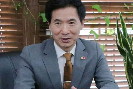 봉쇄된 우한 뚫고 들어갔던 외교관 “두렵지 않았다면 거짓말”