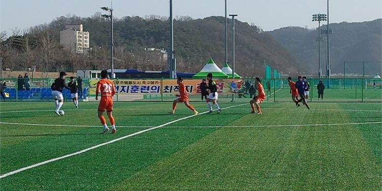 합천군, 동계전지훈련 열기로 지역경제도 녹여..축구 34팀 등 2000여명 참가