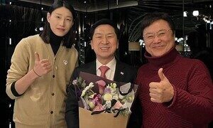 ‘식빵언니’ 김연경에 쏟아지는 악플 “국힘당을 지지하다니” < 정치사회·세계 < 뉴스 < 기사본문