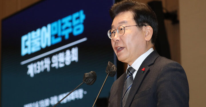 이재명 검찰 출석 초읽기…이후 전망은 엇갈려 :: 공감언론 뉴시스통신사 ::