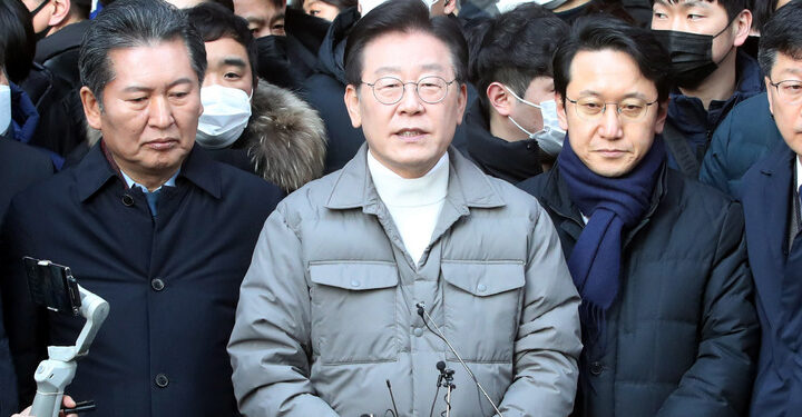 정청래, 이재명 檢출석에 “나오지 말란다고 안가나”…동행 촉구 :: 공감언론 뉴시스통신사 ::