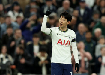 손흥민에 또 인종차별…토트넘 “SNS 회사·정부가 대응해야”