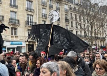 프랑스, 연금개혁안 하원 표결 생략…“특별 헌법 통해 강행”