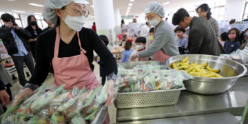 학교 비정규직 총파업으로 경기지역 1017개교 급식 차질