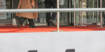 KT ‘지배구조 개선 TF’ 구성 착수… 주주들에 추천 요청