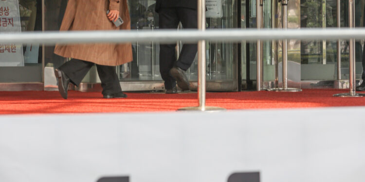 KT ‘지배구조 개선 TF’ 구성 착수… 주주들에 추천 요청