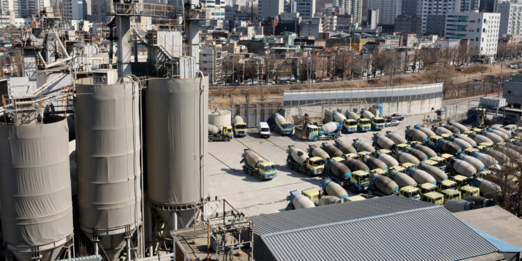 시멘트 수급 차질은 수요 증가 영향…정부 “4월 이후 해소”